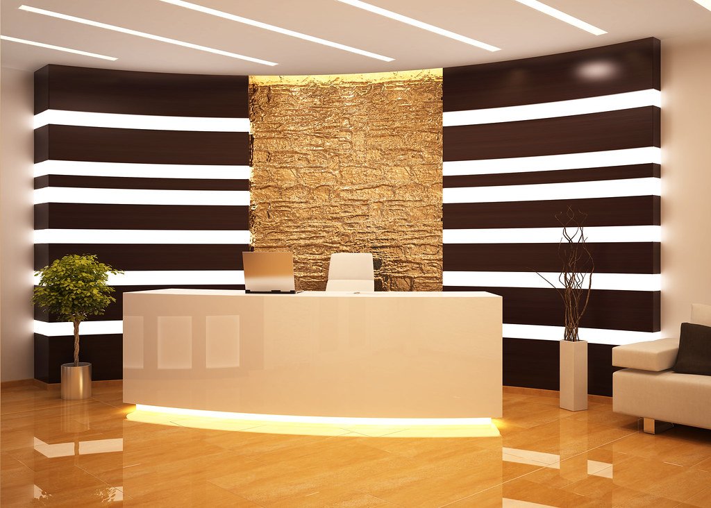 Réception moderne d'un hôtel
