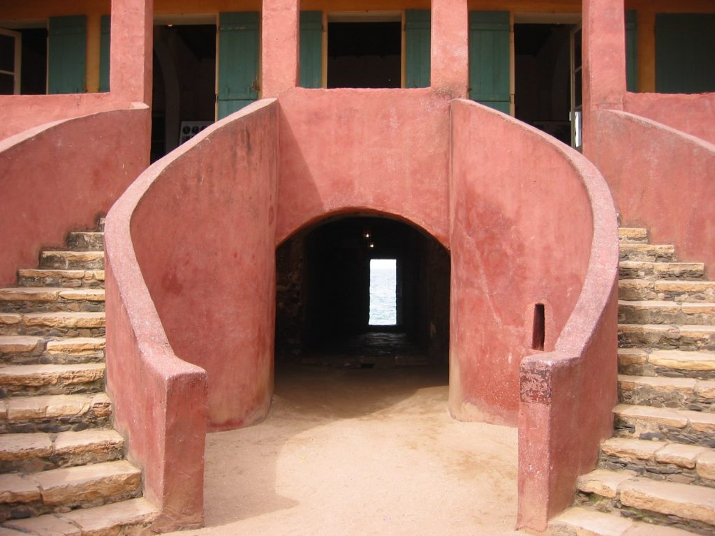 Porte du Voyage sans retour, Maison des esclaves, île de Gorée