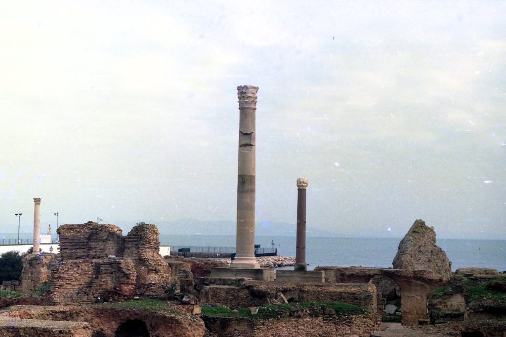 Colonnes antiques des thermes d'Antonin à Carthage, Tunisie